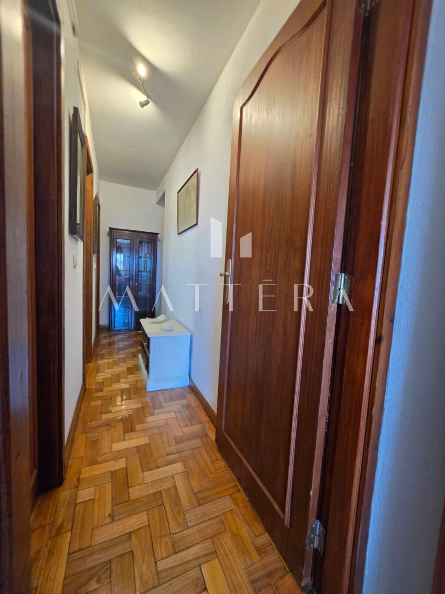 Apartamento T2 para Venda em Ramalde Foto 8