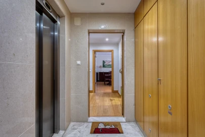 Apartamento T4 para Venda em Loures
