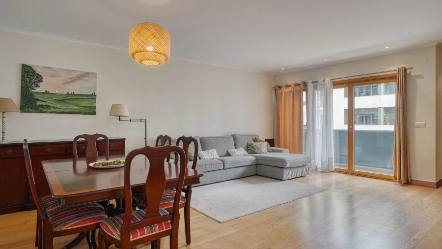 Apartamento T4 para Venda em Loures