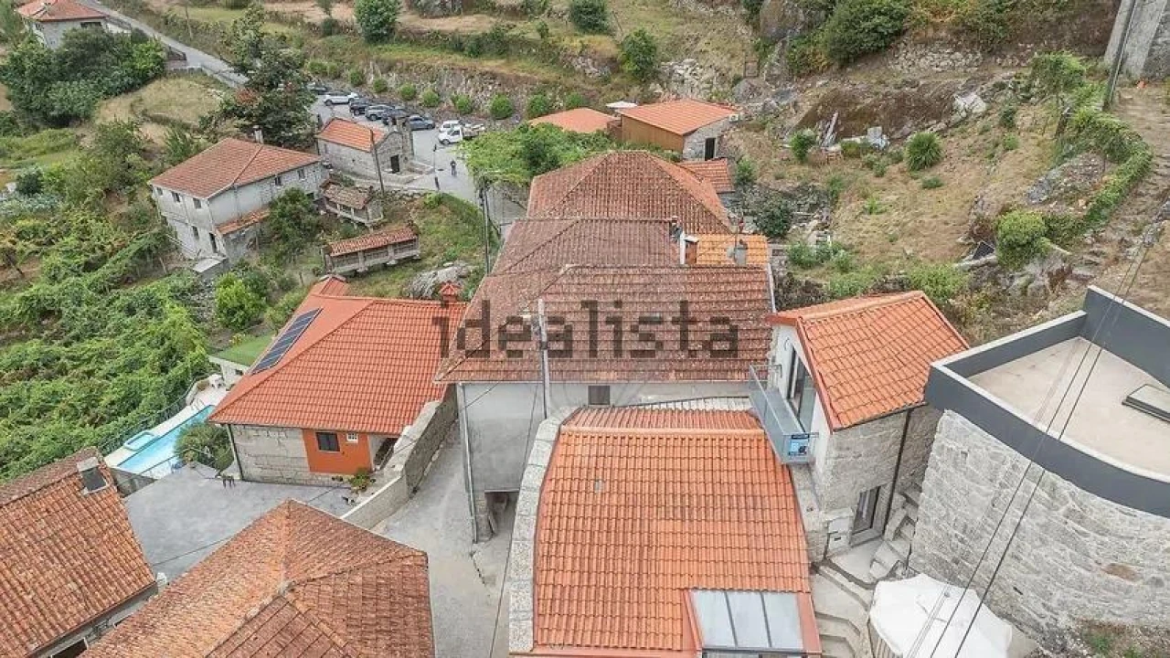 Moradia T4 para Venda em Cibões e Brufe Foto 29