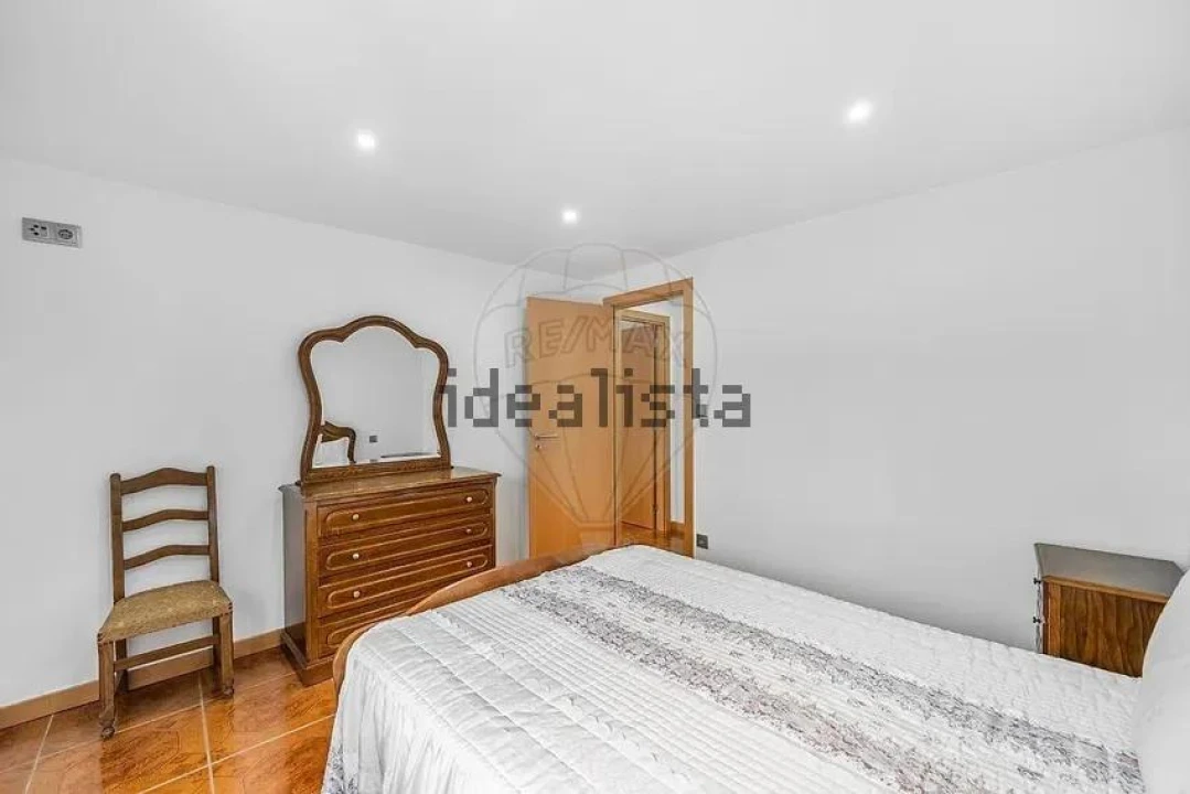 Moradia T4 para Venda em Cibões e Brufe Foto 9