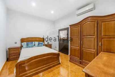 Moradia T4 para Venda em Cibões e Brufe