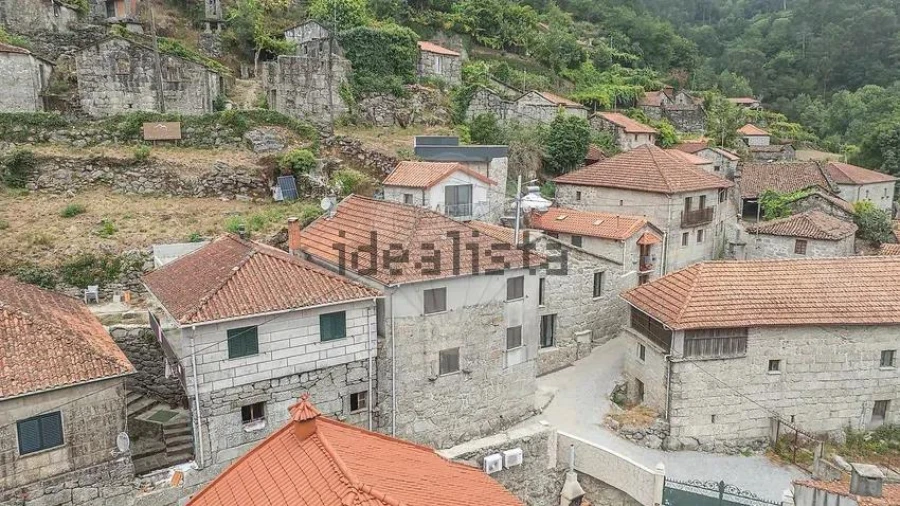 Moradia T4 para Venda em Cibões e Brufe Foto 20