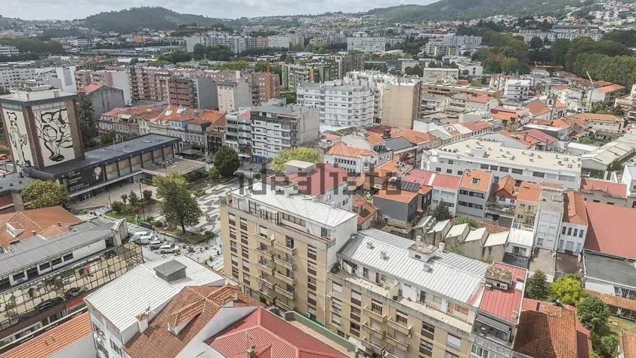 Apartamento T3 para Venda em Vila Nova de Famalicão e Calendário Foto 22