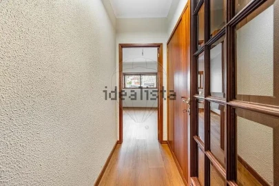 Apartamento T3 para Venda em Vila Nova de Famalicão e Calendário