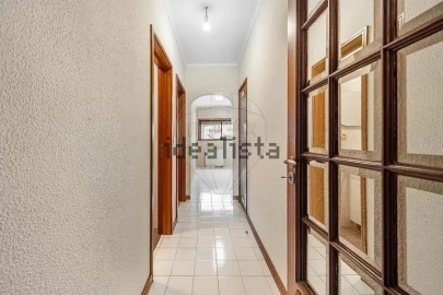Apartamento T3 para Venda em Vila Nova de Famalicão e Calendário