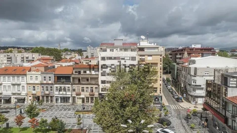 Apartamento T3 para Venda em Vila Nova de Famalicão e Calendário
