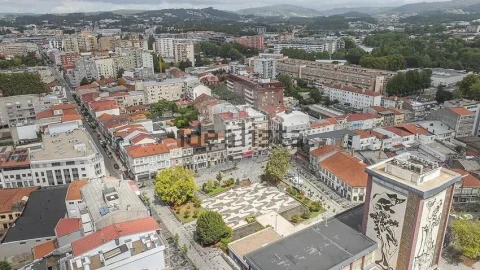 Apartamento T3 para Venda em Vila Nova de Famalicão e Calendário