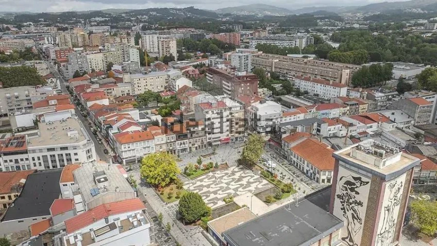 Apartamento T3 para Venda em Vila Nova de Famalicão e Calendário Foto 25