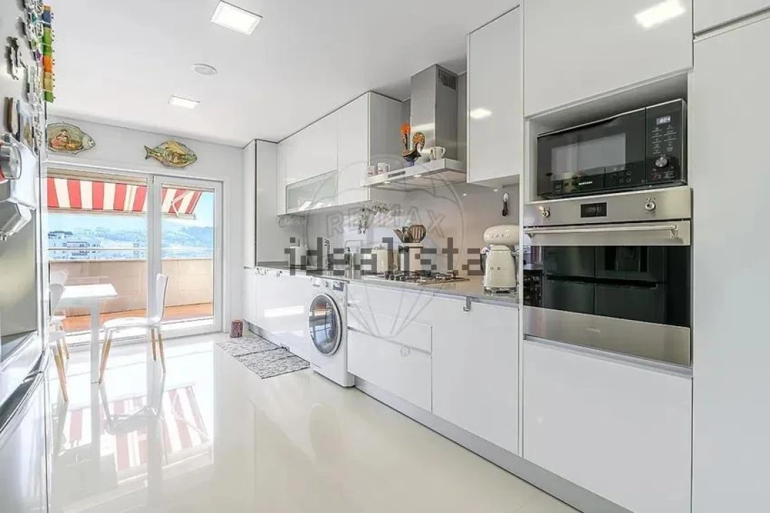 Apartamento T5 para Venda em Braga (Maximinos, Sé e Cividade) Foto 1