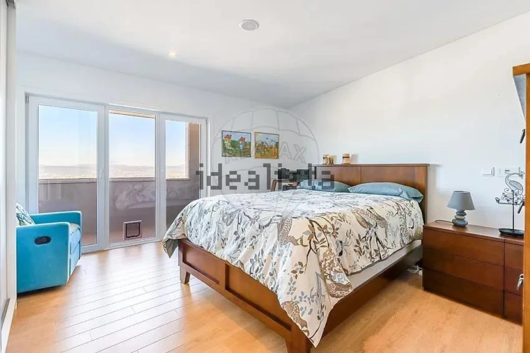 Apartamento T5 para Venda em Braga (Maximinos, Sé e Cividade) Foto 15