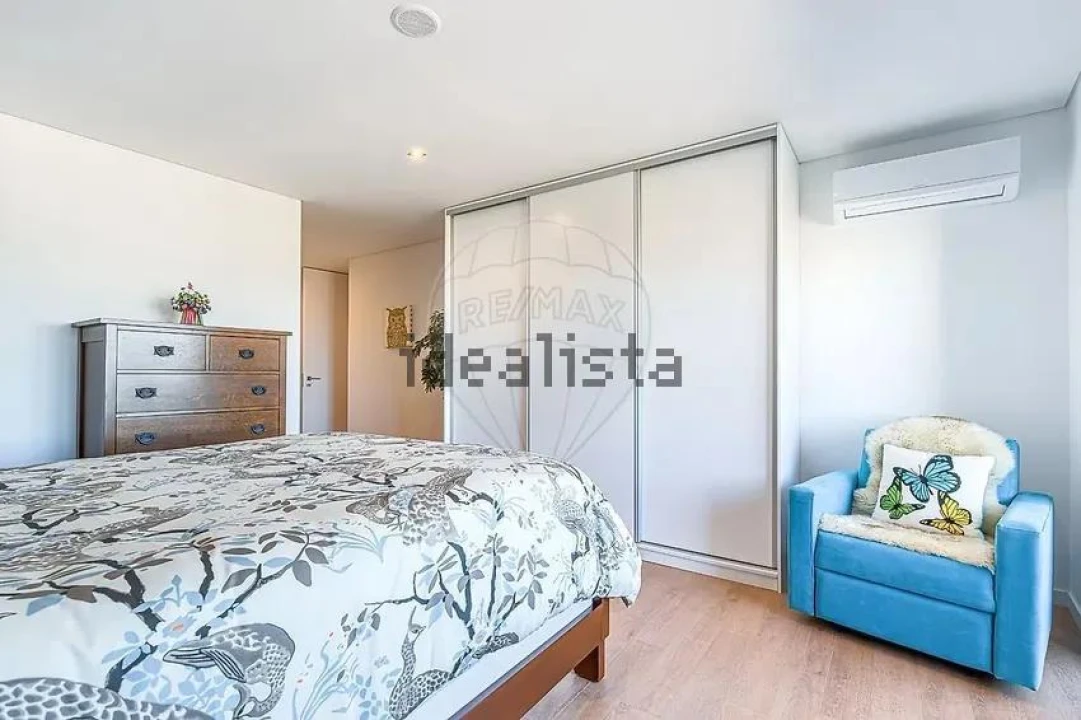 Apartamento T5 para Venda em Braga (Maximinos, Sé e Cividade) Foto 16