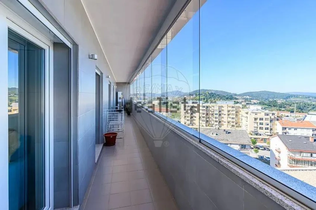 Apartamento T5 para Venda em Braga (Maximinos, Sé e Cividade) Foto 20