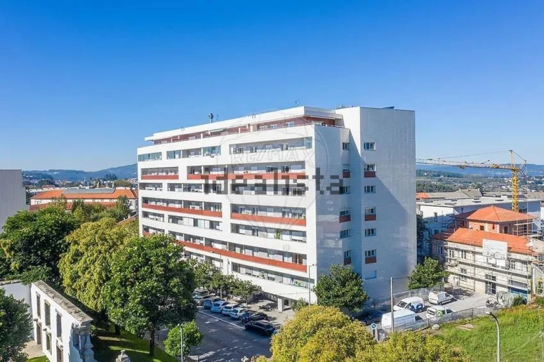 Apartamento T5 para Venda em Braga (Maximinos, Sé e Cividade) Foto 30