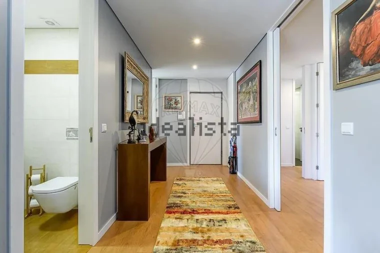 Apartamento T5 para Venda em Braga (Maximinos, Sé e Cividade) Foto 24