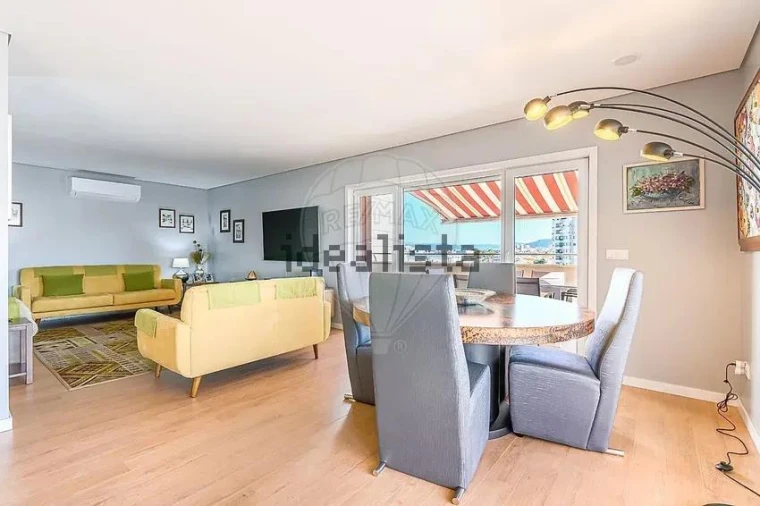Apartamento T5 para Venda em Braga (Maximinos, Sé e Cividade) Foto 8
