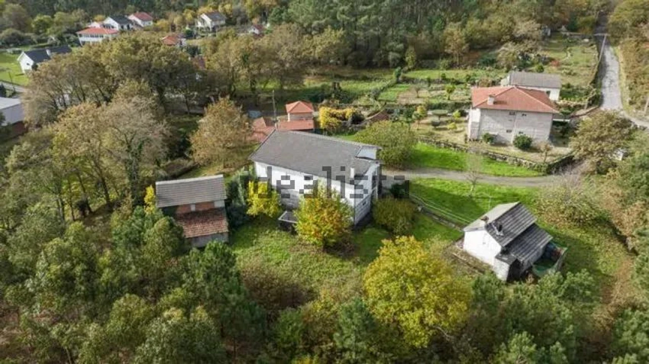 Moradia T4 para Venda em Quinchães Foto 30
