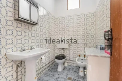Moradia T4 para Venda em Quinchães