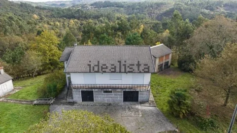 Moradia T4 para Venda em Quinchães