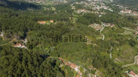 Moradia T7 para Venda em Arcos de Valdevez (São Paio) e Giela