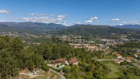 Moradia T7 para Venda em Arcos de Valdevez (São Paio) e Giela
