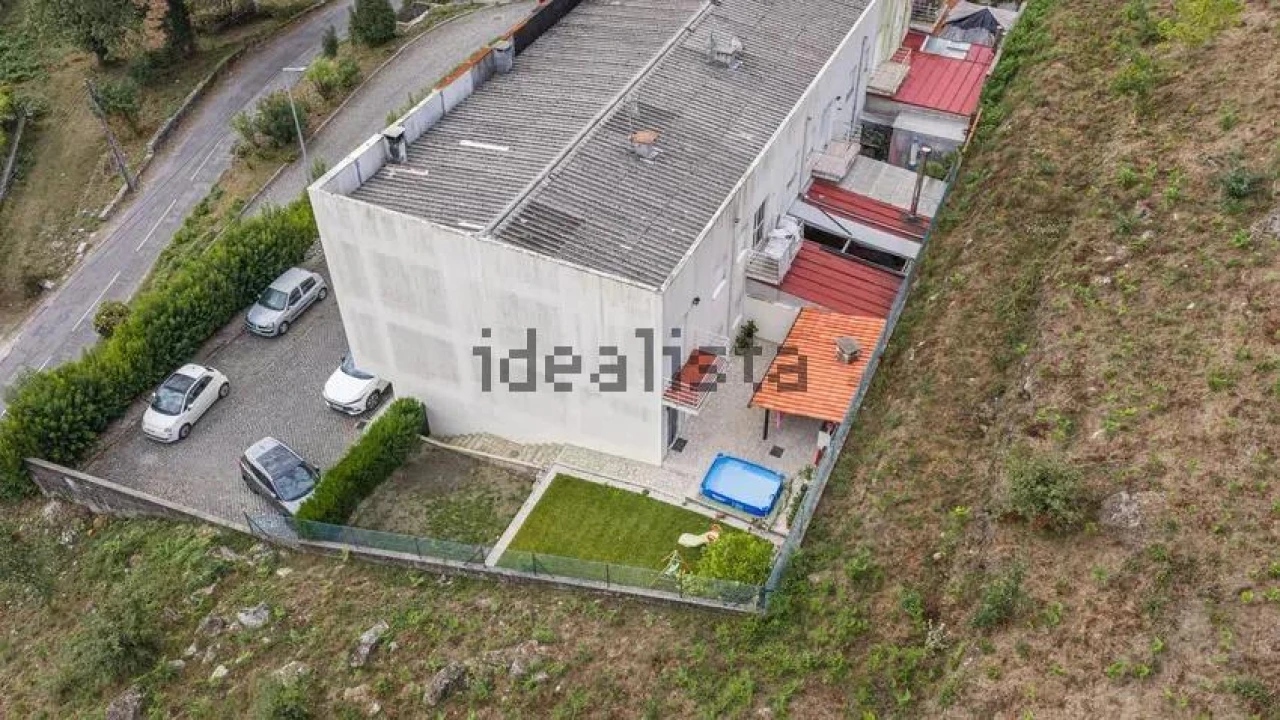 Moradia T4 para Venda em Galegos Foto 5
