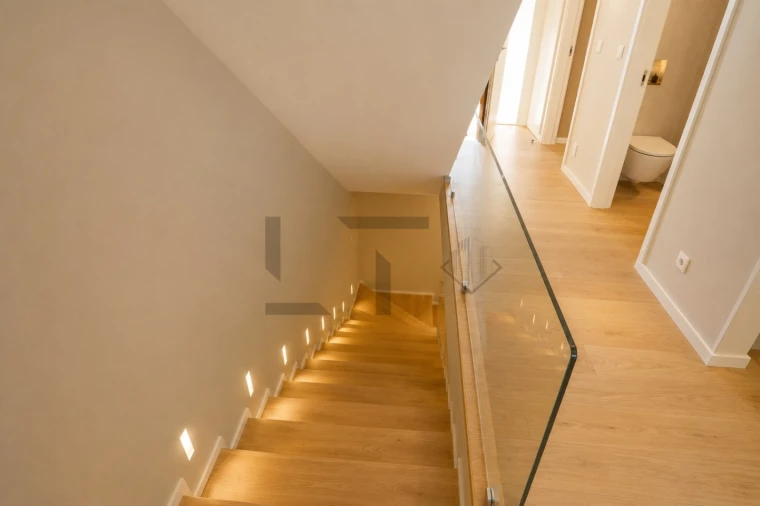 Moradia T5 para Venda em Carcavelos e Parede Foto 40