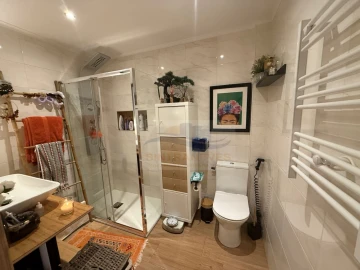 Apartamento T2 para Venda em Oeiras e São Julião da Barra, Paço de Arcos e Caxias
