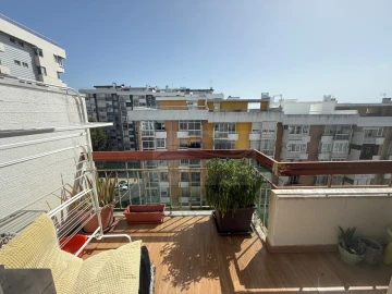 Apartamento T2 para Venda em Oeiras e São Julião da Barra, Paço de Arcos e Caxias