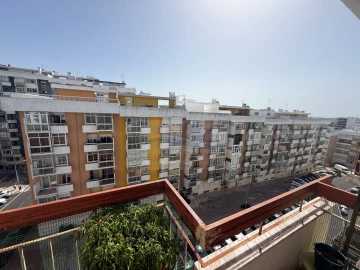 Apartamento T2 para Venda em Oeiras e São Julião da Barra, Paço de Arcos e Caxias