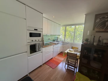 Apartamento T2 para Venda em Oeiras e São Julião da Barra, Paço de Arcos e Caxias