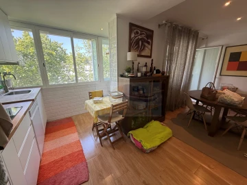 Apartamento T2 para Venda em Oeiras e São Julião da Barra, Paço de Arcos e Caxias