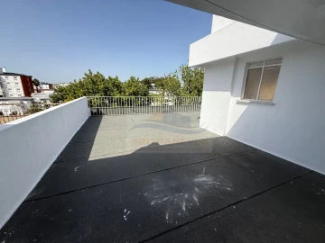 Apartamento T2 para Venda em Oeiras e São Julião da Barra, Paço de Arcos e Caxias