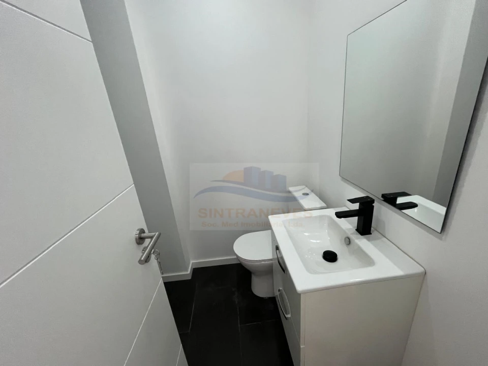 Apartamento T3 para Venda em Odivelas Foto 8
