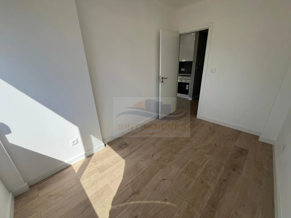 Apartamento T3 para Venda em Odivelas Foto 11