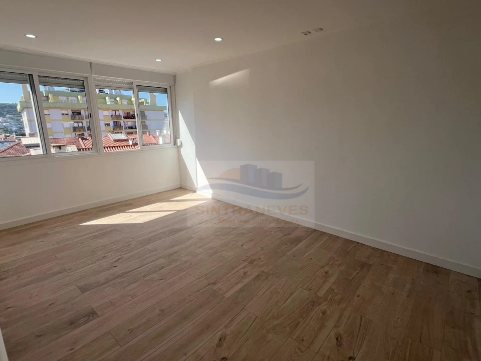 Apartamento T3 para Venda em Odivelas Foto 14