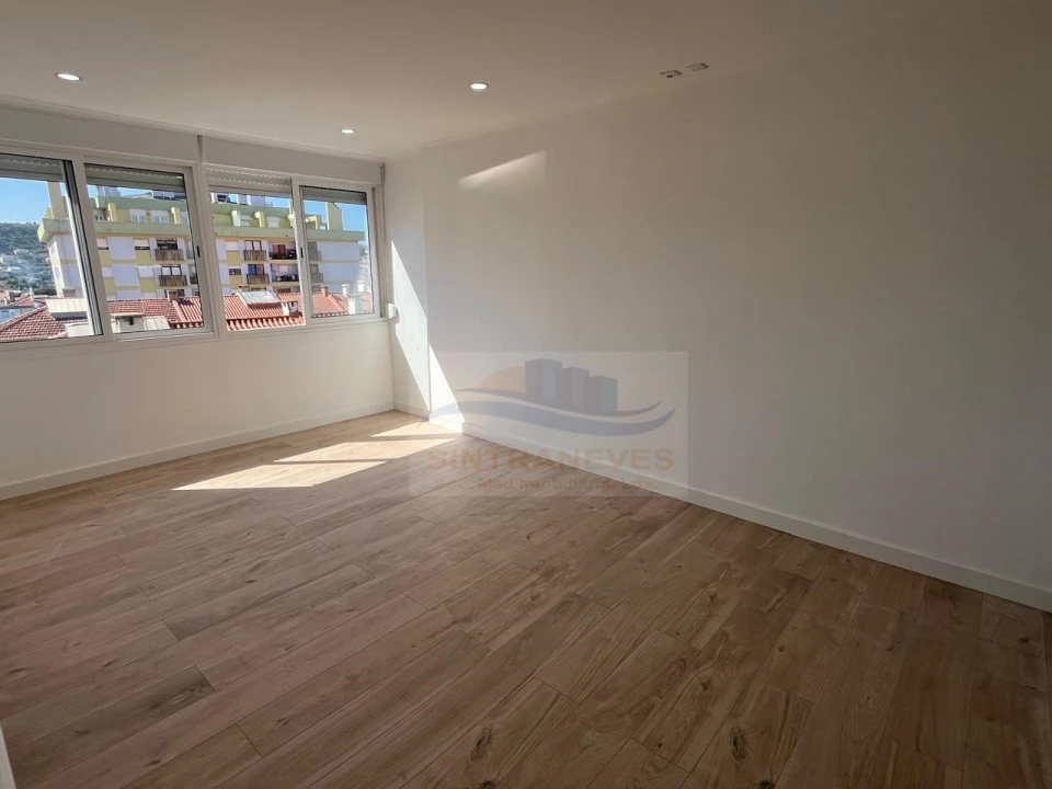 Apartamento T3 para Venda em Odivelas Foto 15