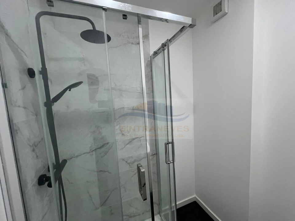 Apartamento T3 para Venda em Odivelas Foto 17