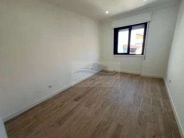 Apartamento T3 para Venda em Odivelas