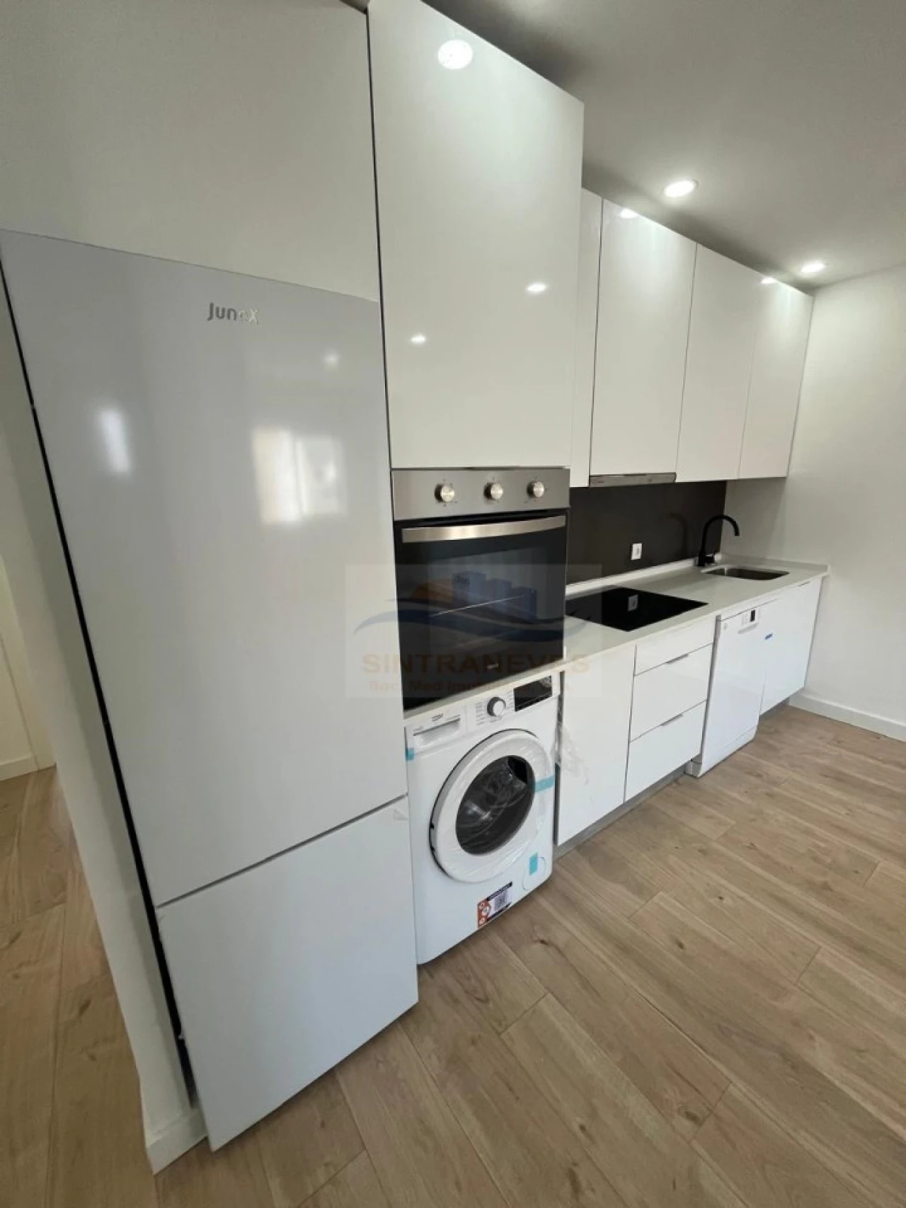 Apartamento T2 para Venda em Odivelas Foto 1