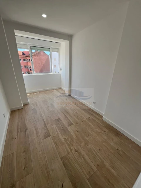 Apartamento T2 para Venda em Odivelas