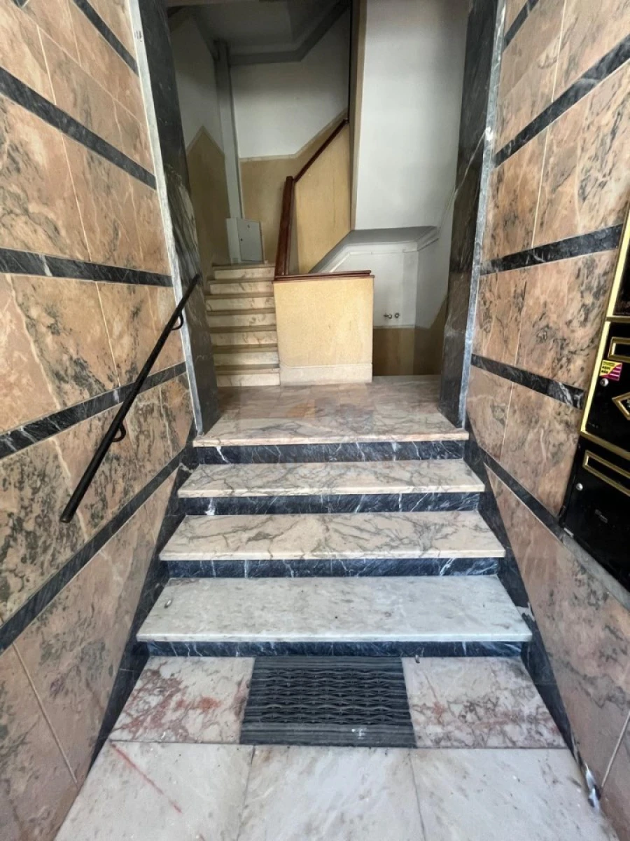 Apartamento T2 para Venda em Odivelas Foto 2