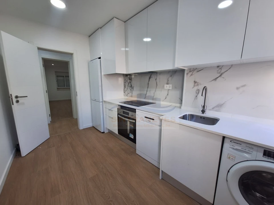 Apartamento T3 para Venda em Falagueira-Venda Nova Foto 6
