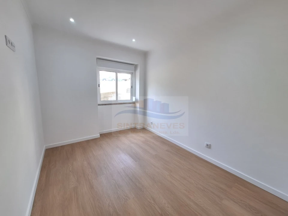 Apartamento T3 para Venda em Falagueira-Venda Nova Foto 12
