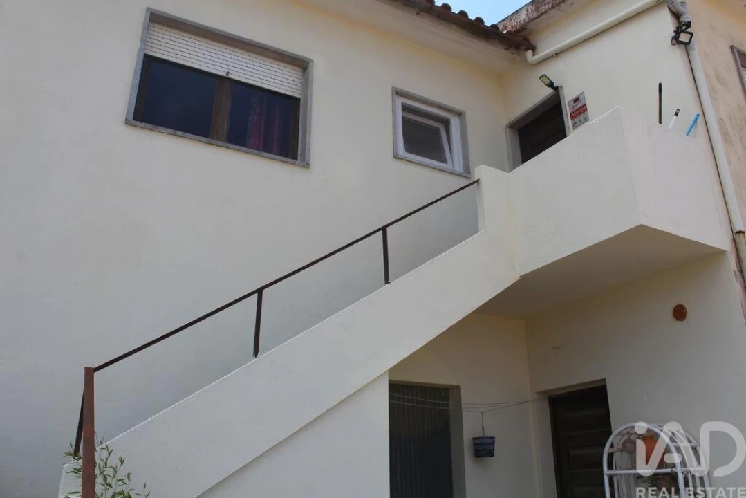 Moradia T2 para Venda em Aljubarrota Foto 3