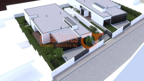 Moradia T4 para Venda em Grijó e Sermonde