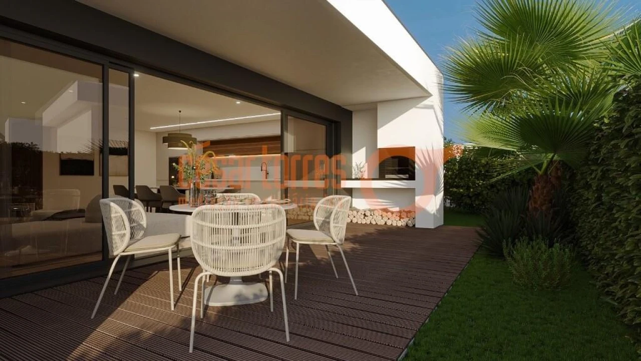 Moradia T4 para Venda em Grijó e Sermonde Foto 3