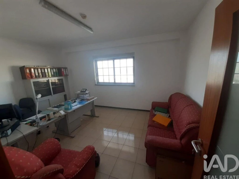 Loja para Venda em Gafanha da Encarnação Foto 10