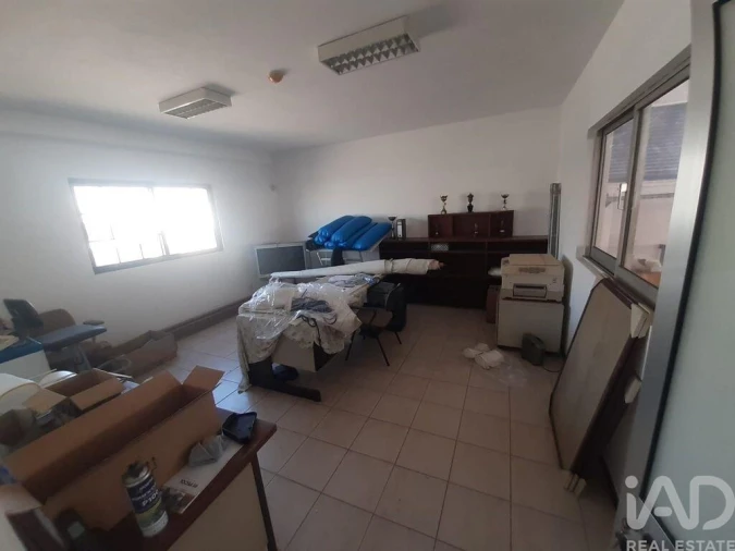 Loja para Venda em Gafanha da Encarnação Foto 9