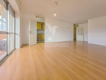 Apartamento T3 para Venda em Braga (Maximinos, Sé e Cividade)